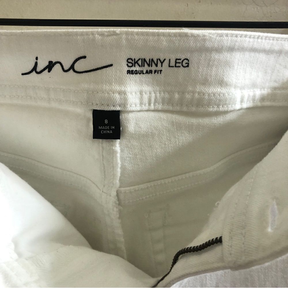 INC International Concepts Women's White Mid Rise Cropped‎ Jeans. - Picture 5 of 7